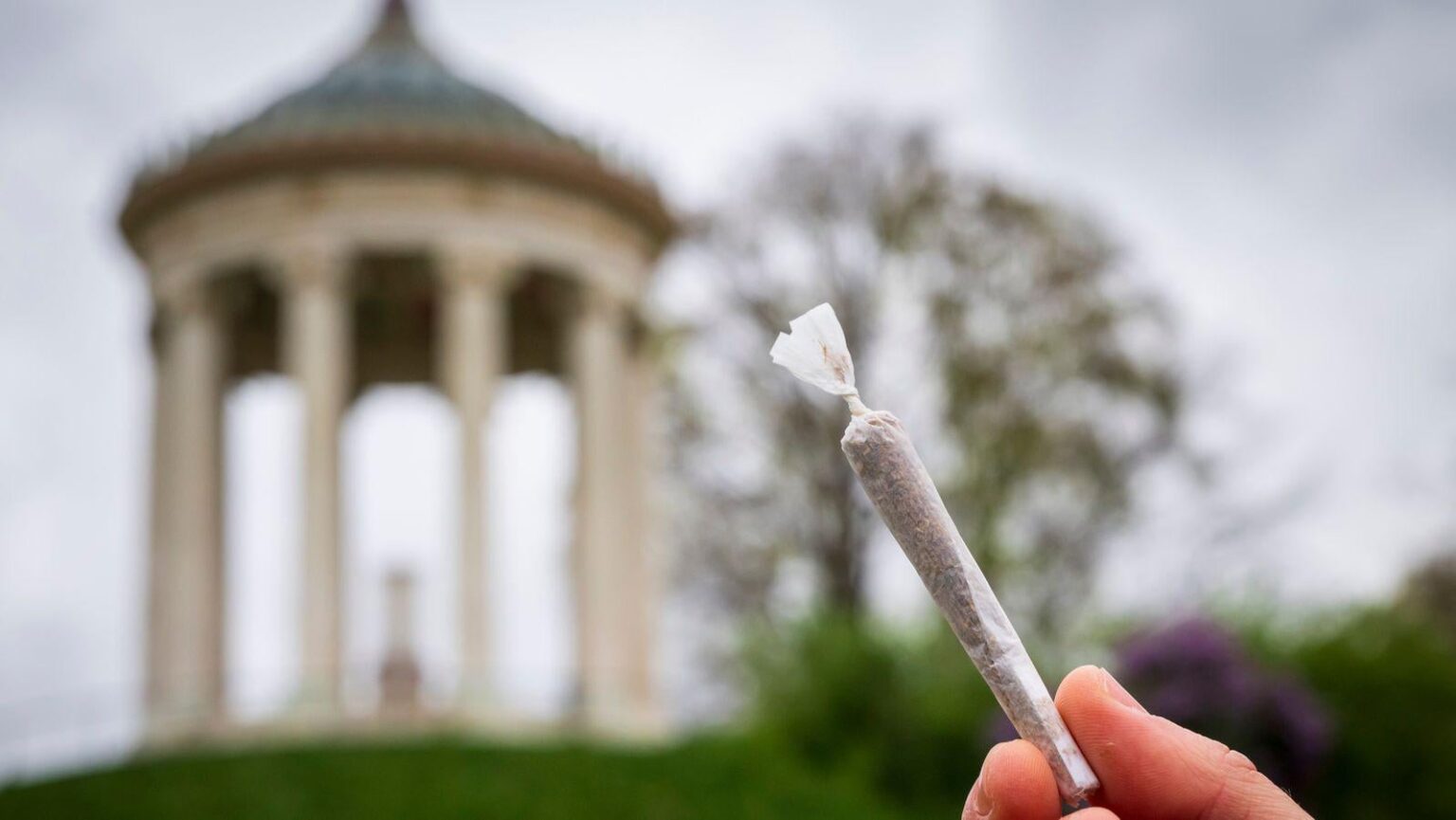 Bavaria lifts cannabis ban in state parks