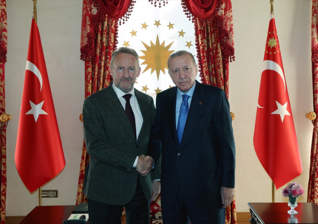 Izetbegovic warned against Attempts to spread false Narratives about BiH