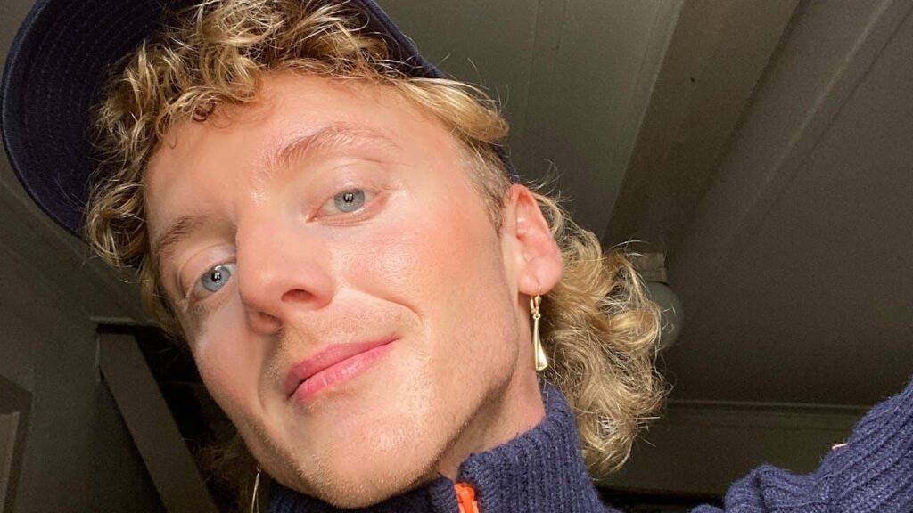 Men are suspected because of their gender, says school teacher