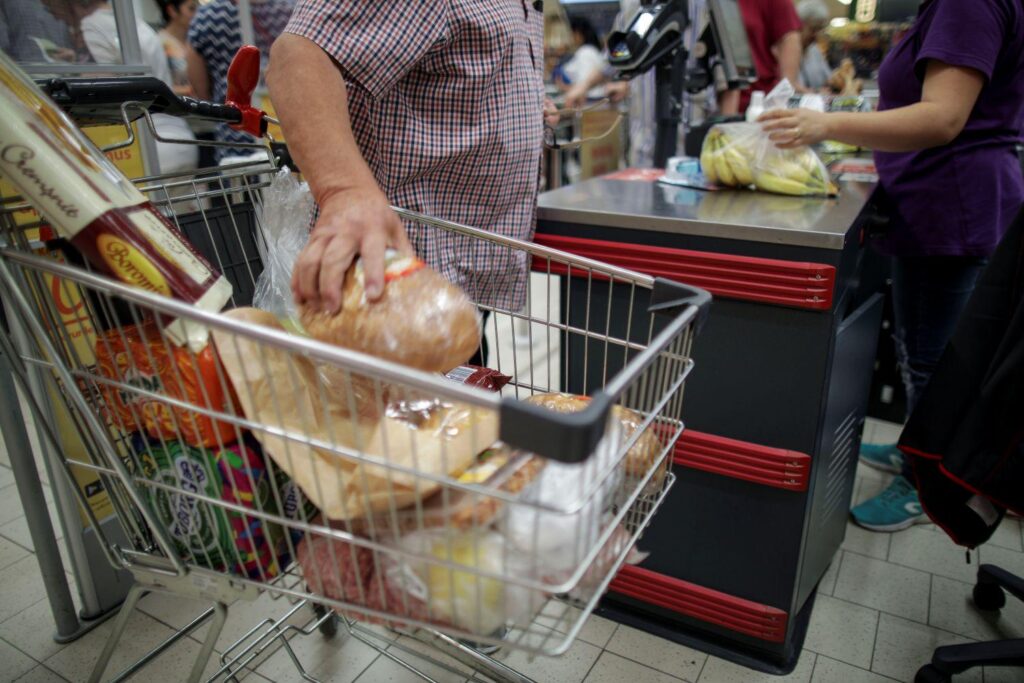 Romania, more expensive to eat than Spain, Italy, Portugal or Greece, shows a Greek study