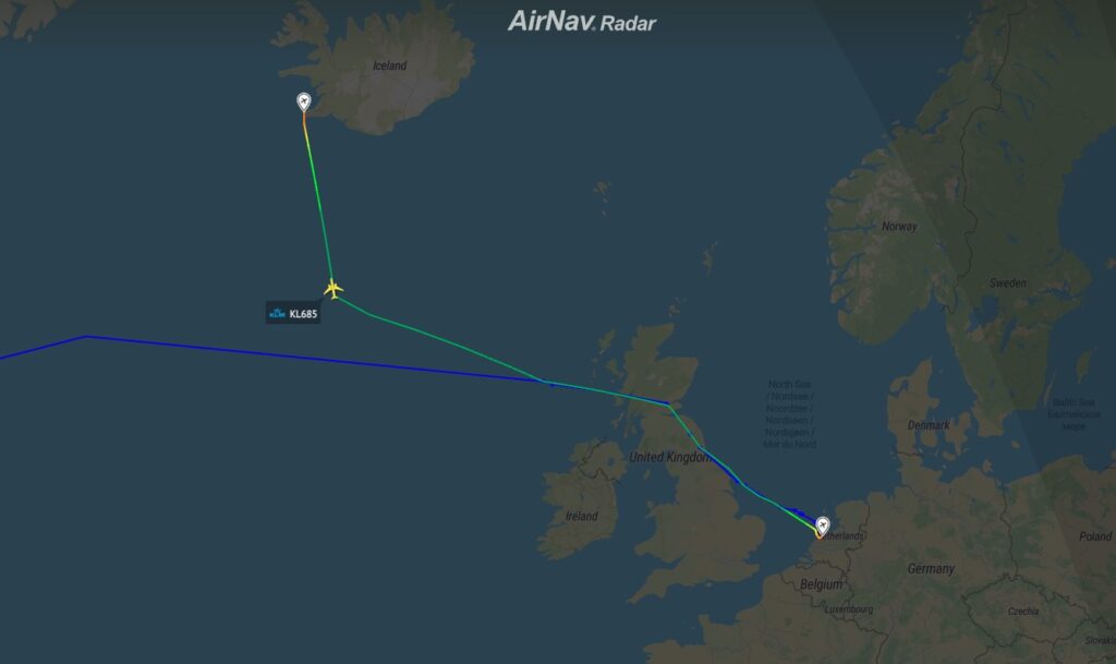 A KLM Dreamliner declared an emergency while flying over Atlantic and diverted to Iceland A KLM Dreamliner declared an emergency while flying over Atlantic and diverted to Iceland