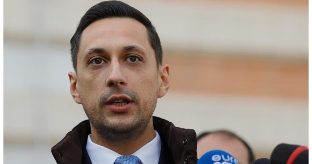 Referendum for the union of Ilfov with Bucharest. Vlad Gheorghe: “The local barons who threaten with fantastic tupeu would disappear” Referendum for the union of Ilfov with Bucharest. Vlad Gheorghe: "The local barons who threaten with fantastic tupeu would disappear"