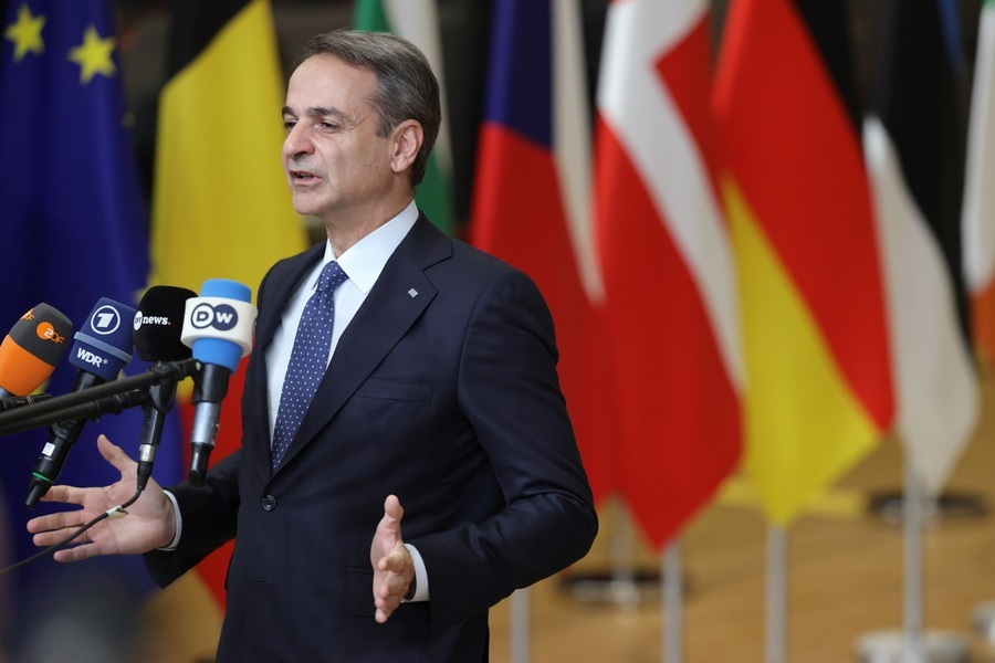 PM Mitsotakis: Most Greeks want a self-confident Greece, not one of national hysteria