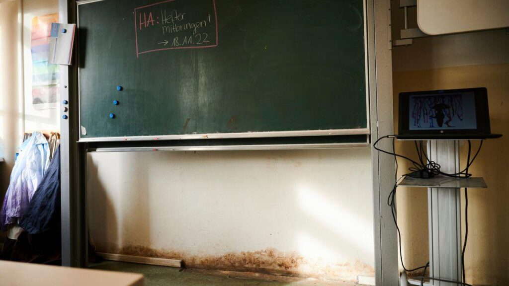 An apology would be due at the CDU party conference - Union politicians like to demand that the performance principle should also apply to children and young people. Her populist speeches may please older audiences. But the boys suffer twice as much.