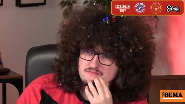 The Manchester United fan who was waiting for a victory to get a haircut looked stunned: Almost 300,000 viewers watched his reactions live