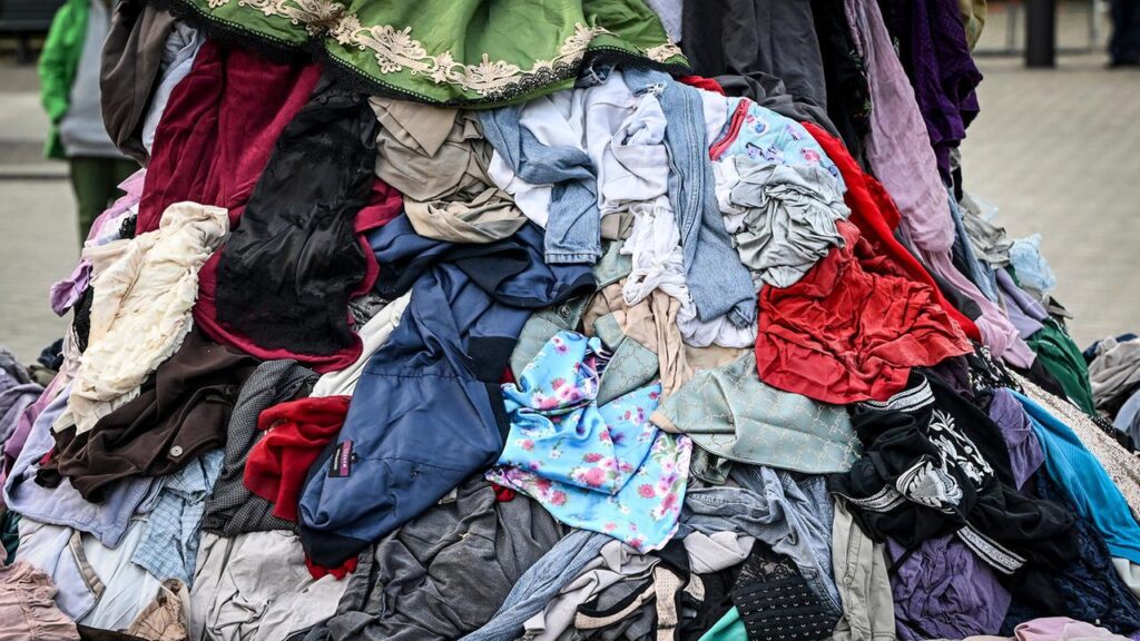 EU bans companies from destroying unsold clothing