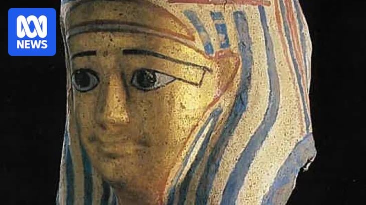 Police appeal for help after 'priceless' Egyptian artefacts stolen from Caboolture museum north of Brisbane