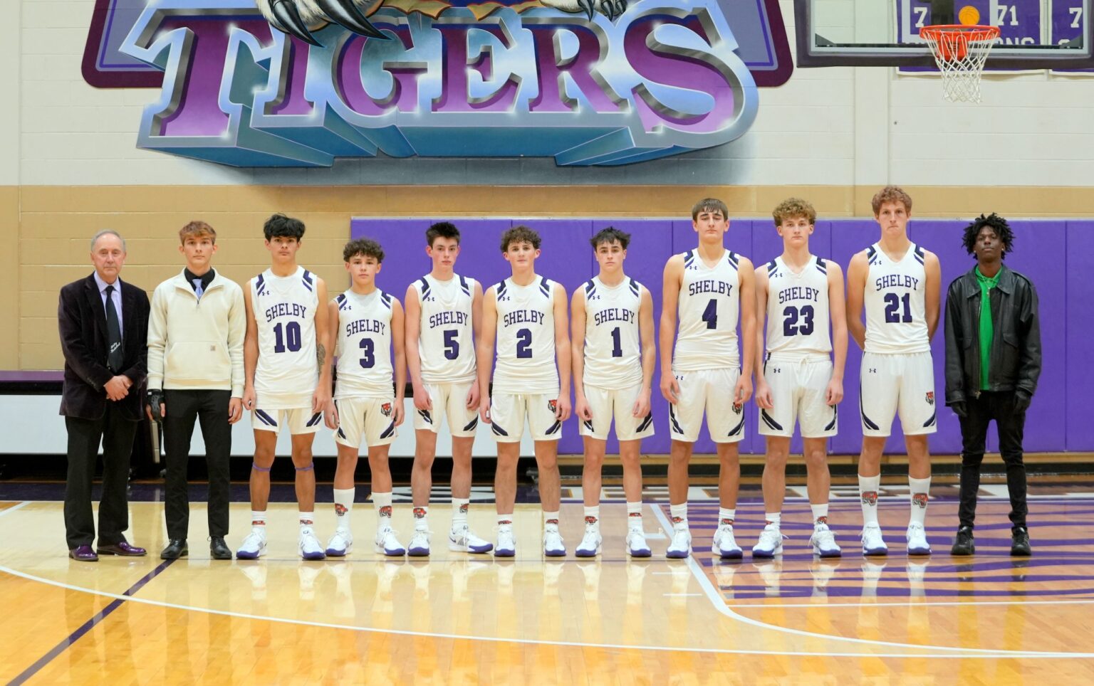 Shelby brings the energy in district opening victory over Hesperia