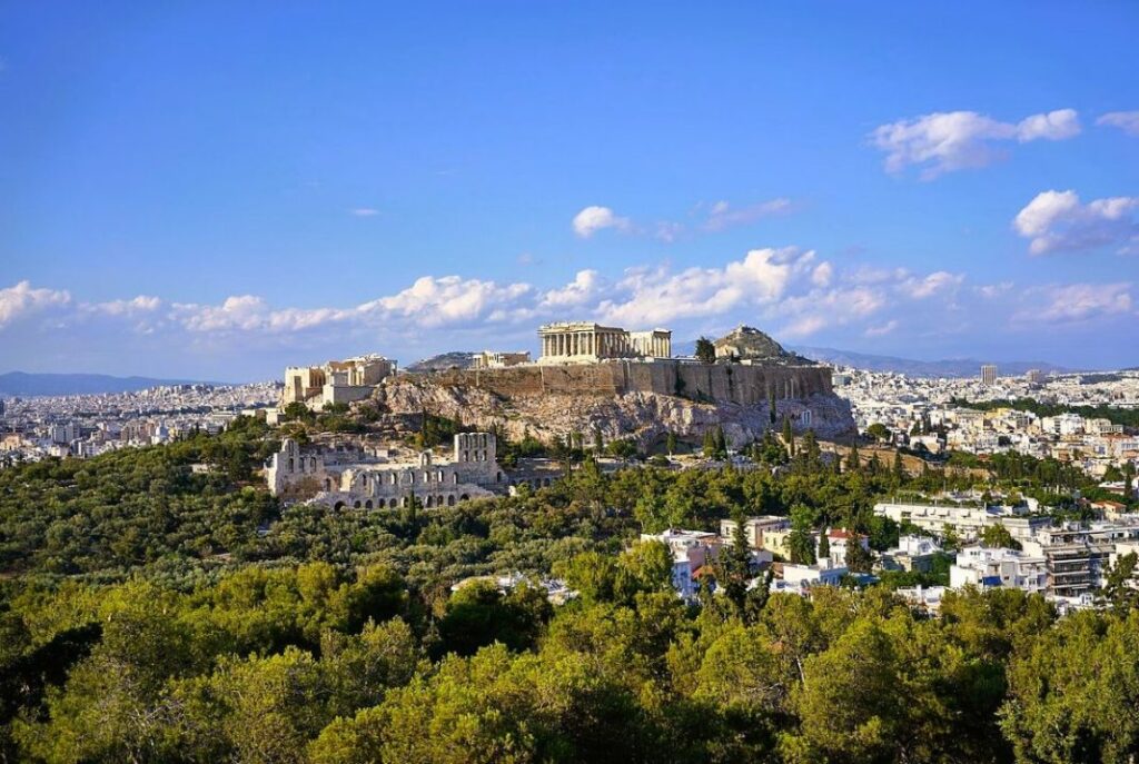 Greek tourism surplus exceeded €20 billion in 2025 Greek tourism surplus exceeded €20 billion in 2025