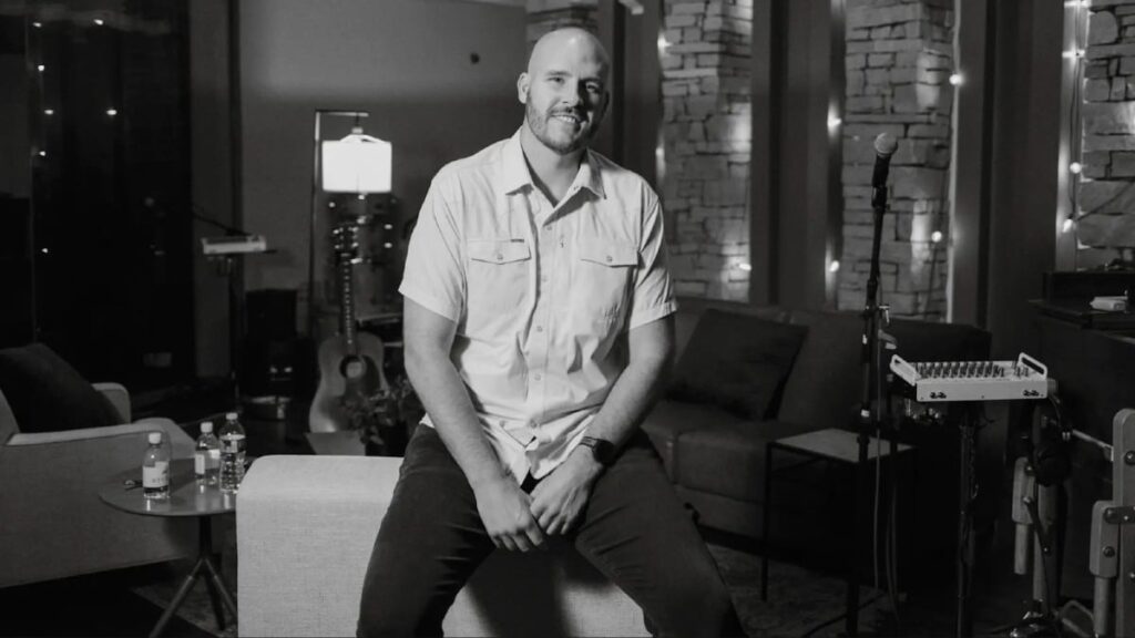 THOMASON announces deeply personal new 'White Van' EP