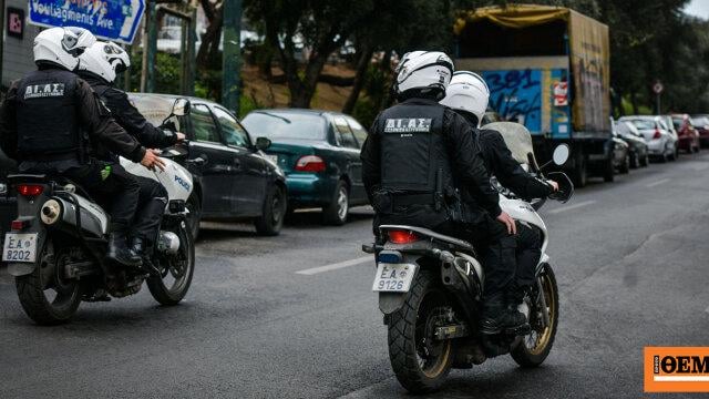 An off-duty police officer prevented a robbery at a cafe in Kypseli, fought hand-to-hand