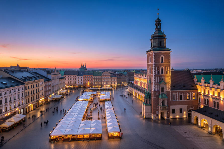 Poland Joins France, Sweden, Germany, Iceland, Estonia, Netherlands and More as UK Issues Urgent Travel Warnings Due to Ongoing Visa, Passport Issues, and Heightened Political Tensions for This Spring