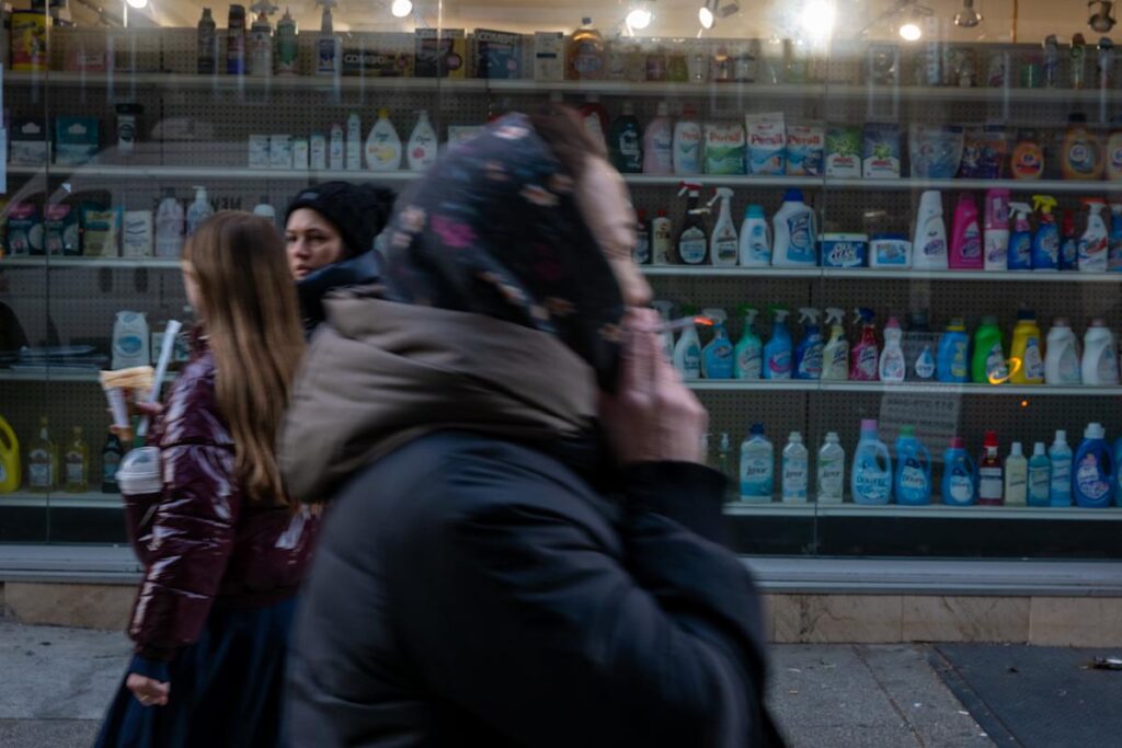 The economy grew last year. Why aren't jobs catching up?