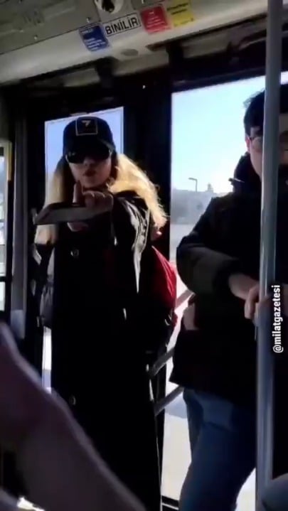An argument broke out between a woman who got on the bus with her dog and a female passenger: - I don't want to travel with a dog. + You can get off, my dear. - Call the police. + The police are under my command, I am the prosecutor. + Let's stay in Türkiye. It was learned that the woman who attacked people was not a prosecutor and she was arrested.