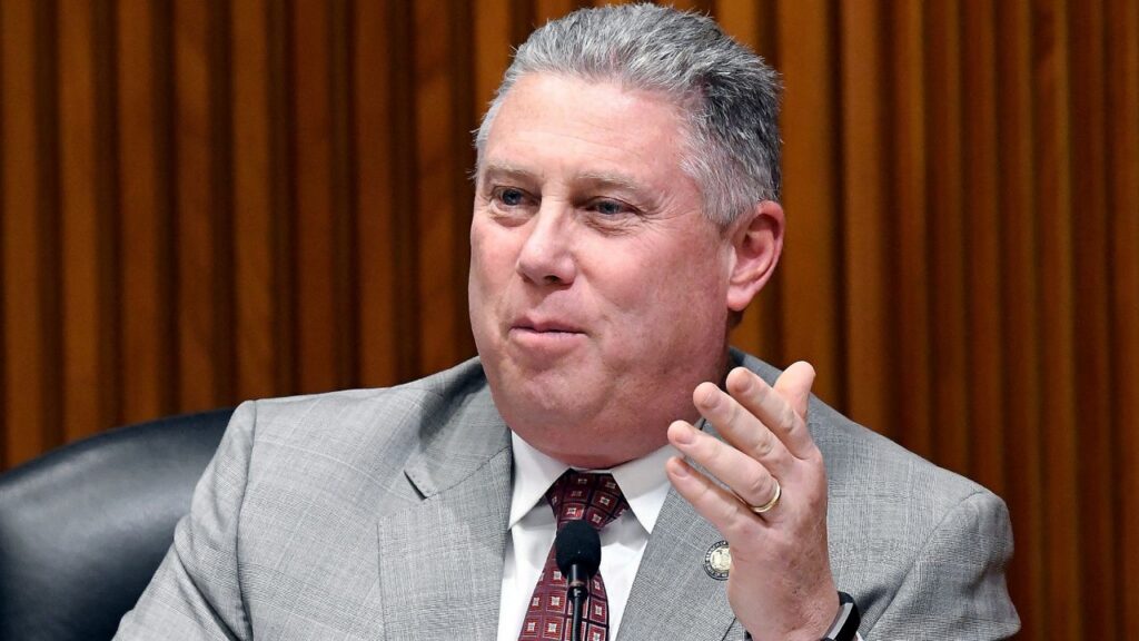 Lawmakers question $1.5B NYC boost vs. $150m upstate Lawmakers question $1.5B NYC boost vs. $150m upstate