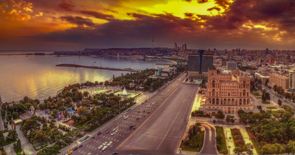 Azerbaijan urged to free detained women journalists