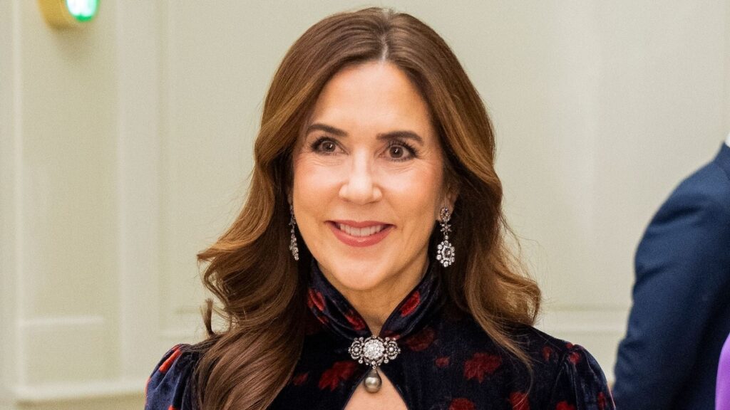 Mary of Denmark, 54, stuns with sleek long bob transformation