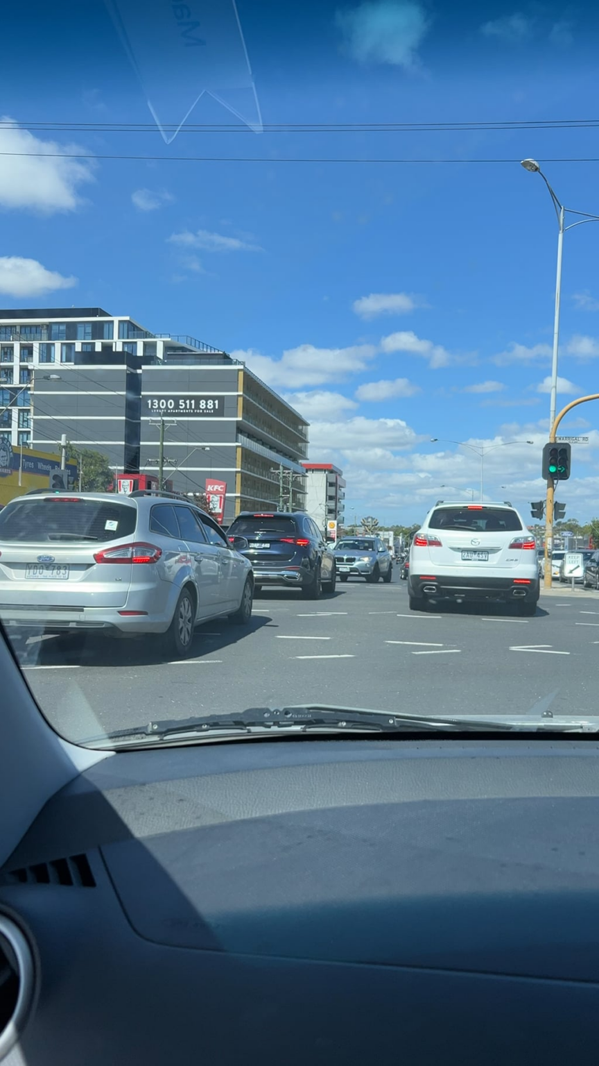 I am genuinely impressed at this driving.