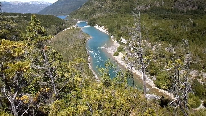 Rightside Argentina,left side Chile(Patagonia)