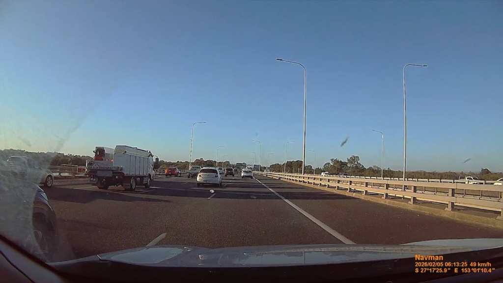 Bit of morning entertainment on the Gympie this morning.