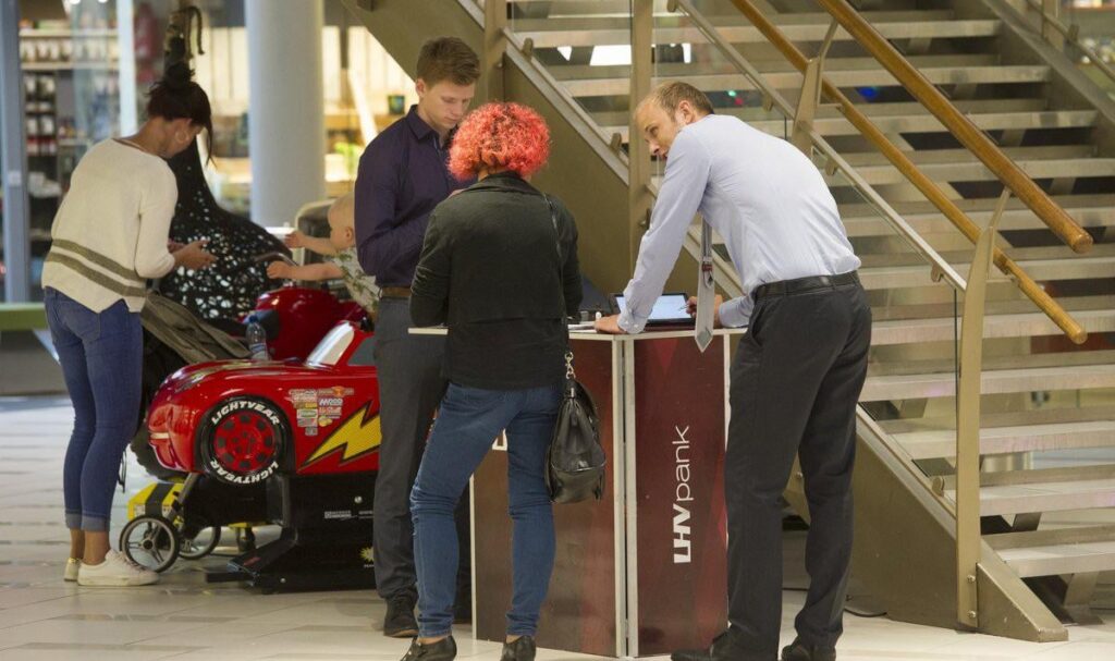 Mall salesmen are the generational trauma of the future