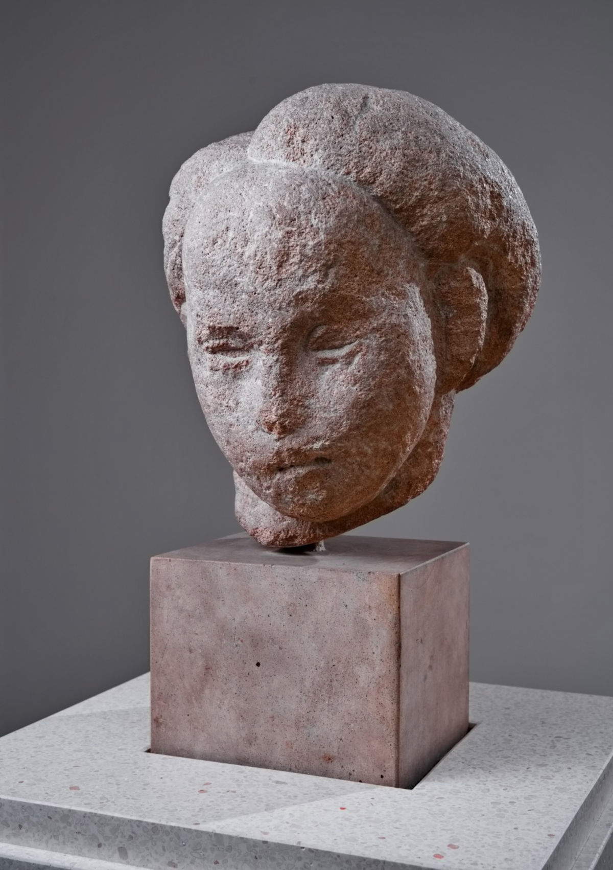 Constantin Brâncuși, Danaide (Vratsa stone; 50 × 27 × 25.2 cm (work size + base), unsigned, undated; Bucharest, National Art Museum of Romania) © Succession Brancusi/Siae. Photo credits: Camil Iamandescu