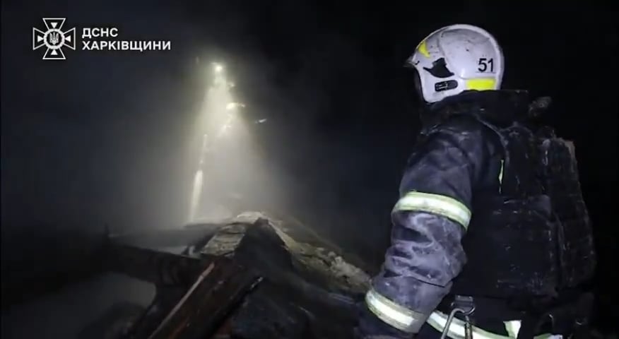 In Kharkiv region, Russia destroyed a private home with a drone strike.Three small children were killed: a 1-year-old girl and two boys aged 1 year and 3 months, as well as their 34-yo father.The children’s pregnant mother was rescued. She suffered blast injuries, a traumatic brain injury and burns.