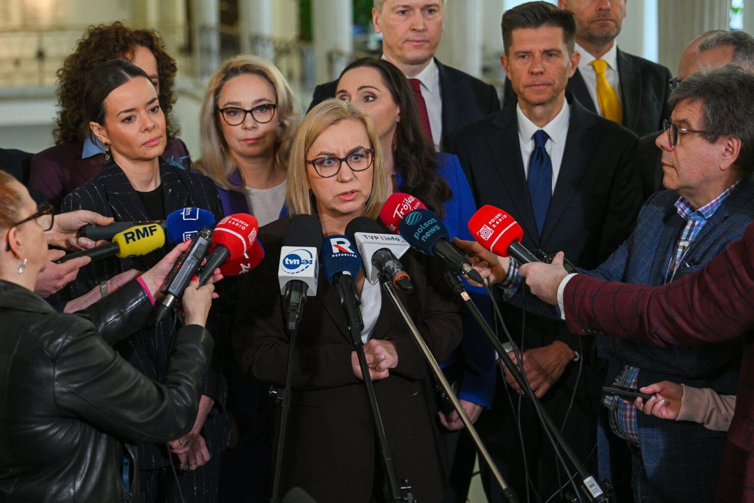 Urgent conference in the Sejm. A group of MPs leaves Poland by 2050