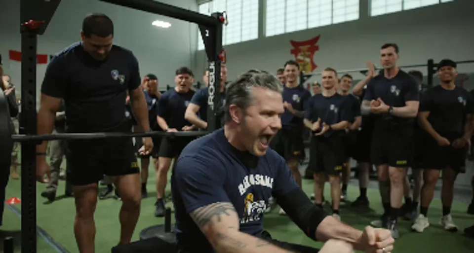 While President Donald Trump and his top advisers have been mulling military strikes on Iran, his so-called ‘Secretary of War’ has been busy doing bench presses in the gym (@DOWRapidResponse/X)