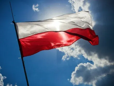 Visit Ukraine - Working in Poland without risks: what should Ukrainians pay attention to before finding employment?
