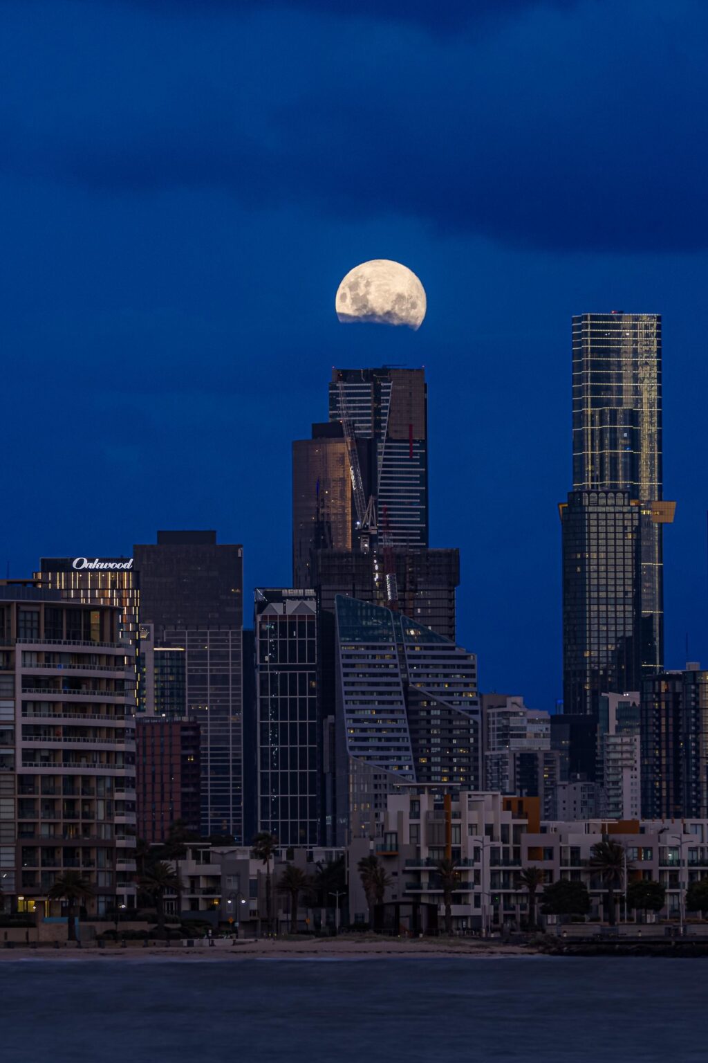 Moon over Melbourne February Edition