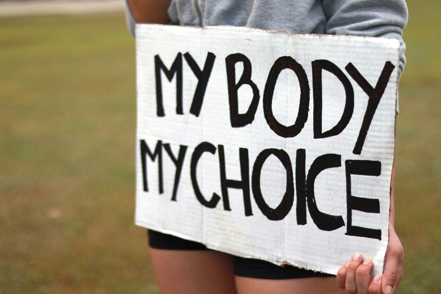 According to the activists from My Voice, My Choice, more than 20 million women in the EU don’t have access to safe abortions <a target="_blank" href="https://unsplash.com/@jasmineofmicronesia">(Photo: Jasmine)</a>