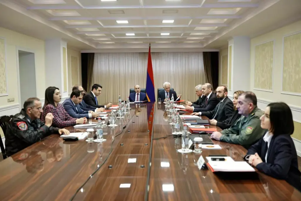 Armenian Security Council reviews hybrid threats, military reforms