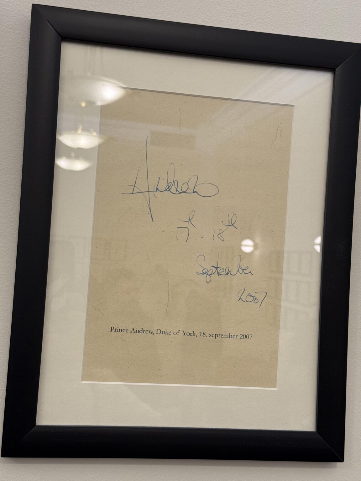 Autograph of (former) Prince Andrew in Hotel Union, Ljubljana