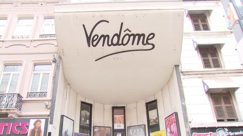 Commercial cinemas are bleeding, small cinemas are flourishing