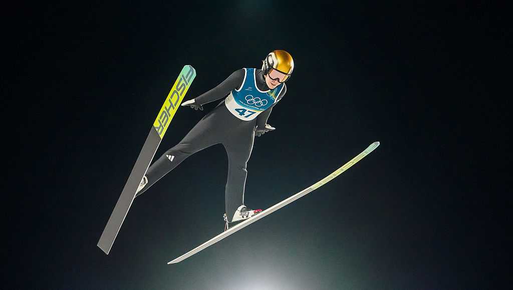 Norway's Anna Odine Stroem stuns with massive ski jumping win