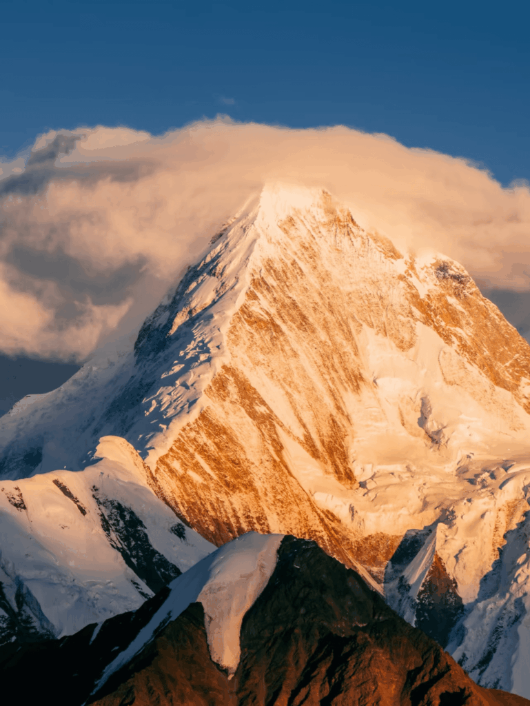 The glory sunshine kisses the mountains