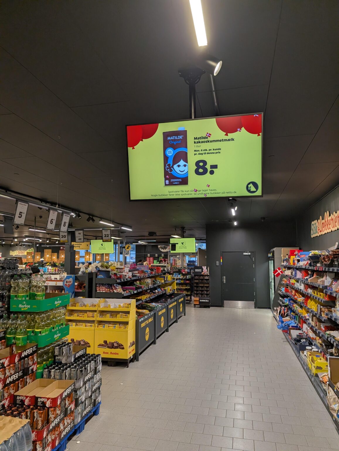 The amount of screens and advertisements in Netto has become quite violent, quite quickly.