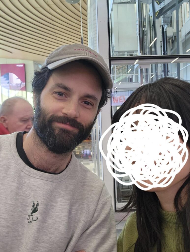 I met Penn Badgley from the Netflix series You at Helsinki Vantaa airport