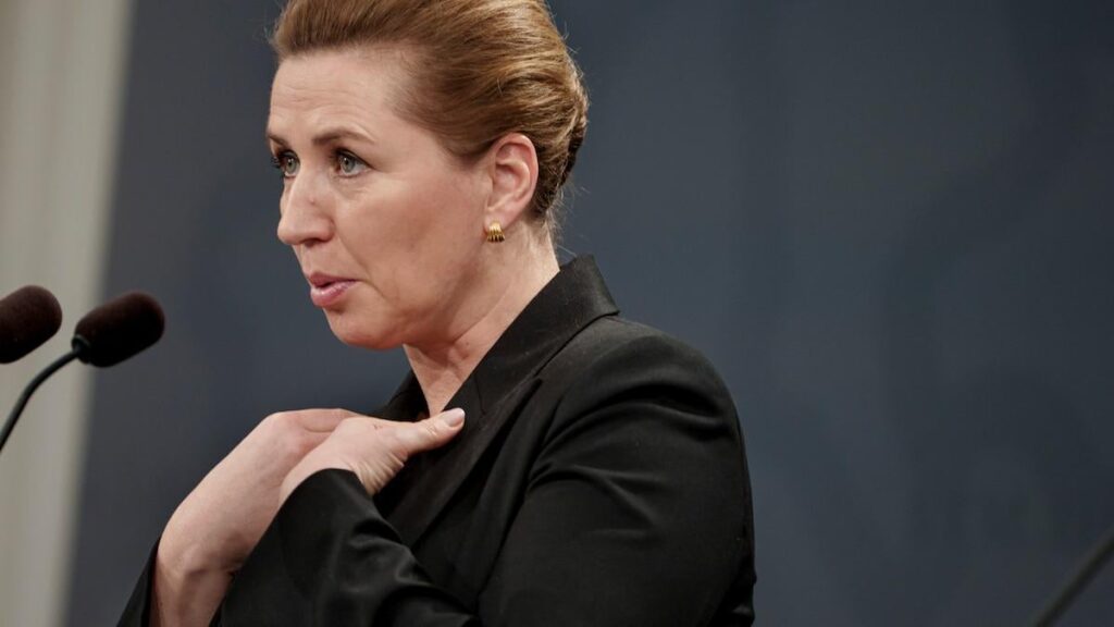 ANALYSIS Mette Frederiksen fires off a huge election rocket - now the government is in an election campaign with itself, and Borgen trembles with excitement | Politics