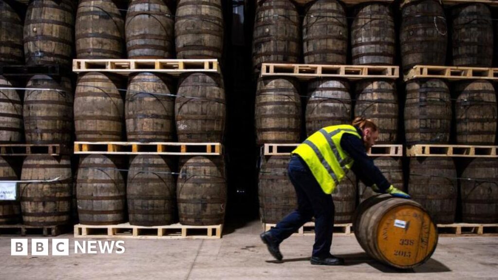 Chinese cuts Scottish Whisky tariffs in half after Keir Starmer visit