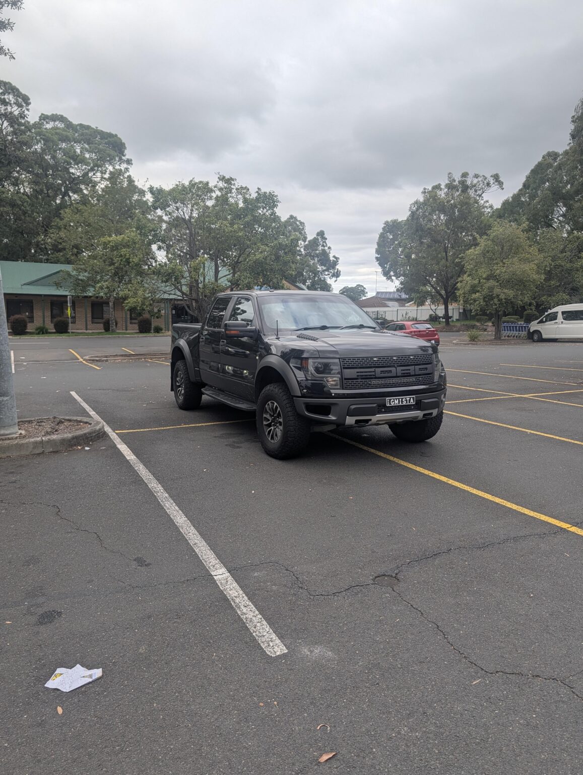 I've seen some arsehole parking but...