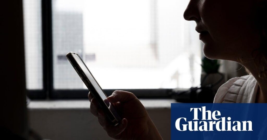 Real estate agents in Australia using apps that leave millions of lease documents at risk, digital researcher says