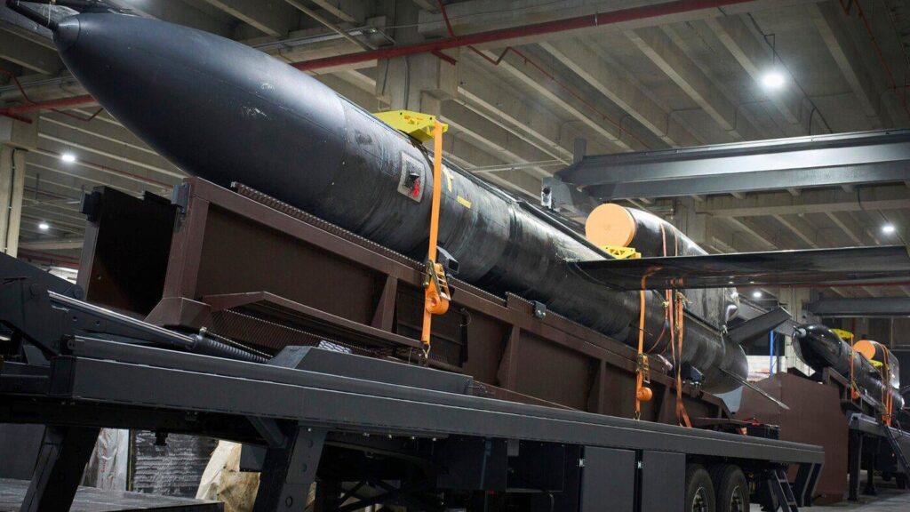 Huge hole in Russian factory: Ukrainian flamingo hits important target in Putin's rocket production for the first time
