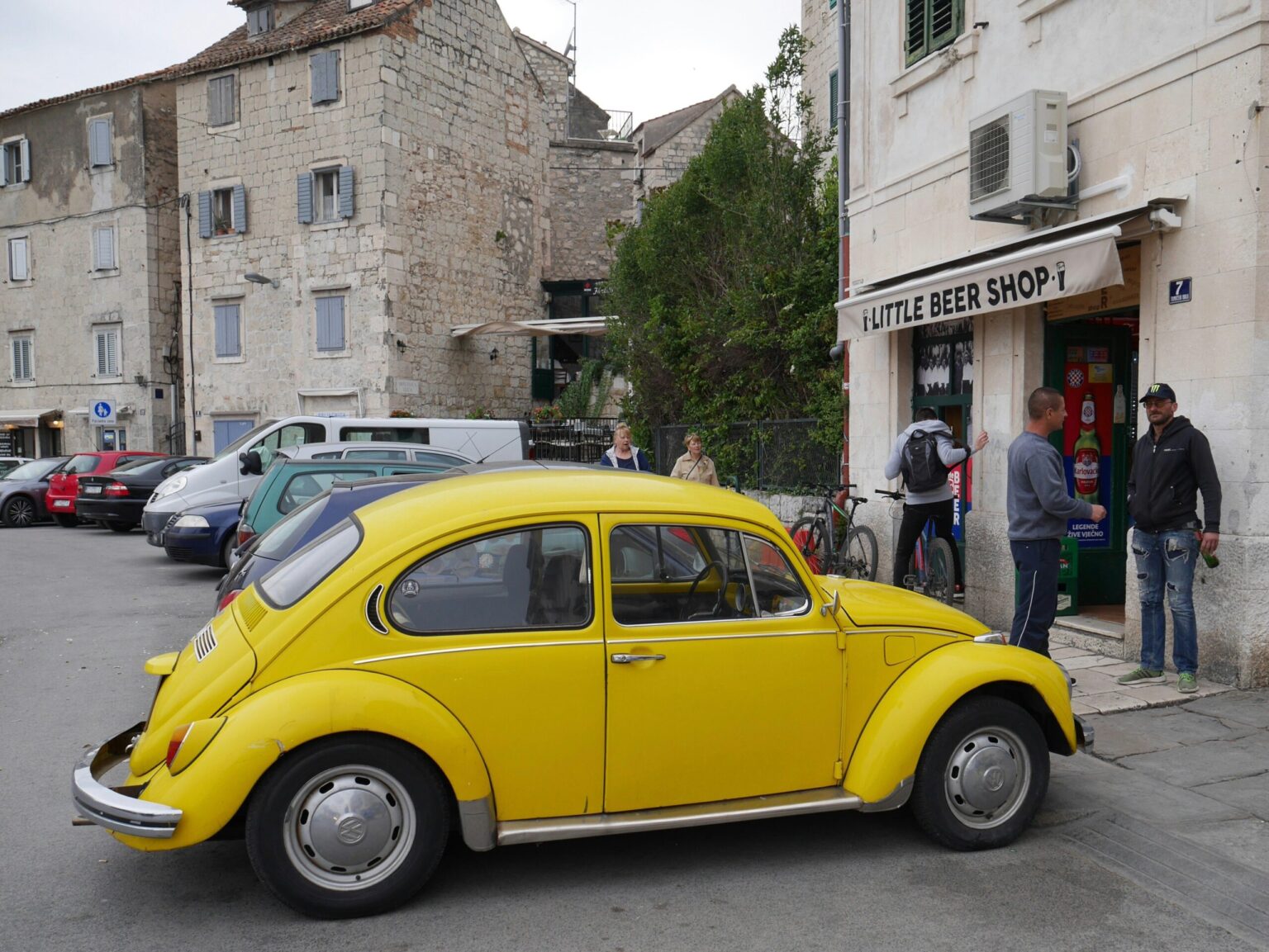 Does Croatia Support Alcohol Sales Ban After 20:00?