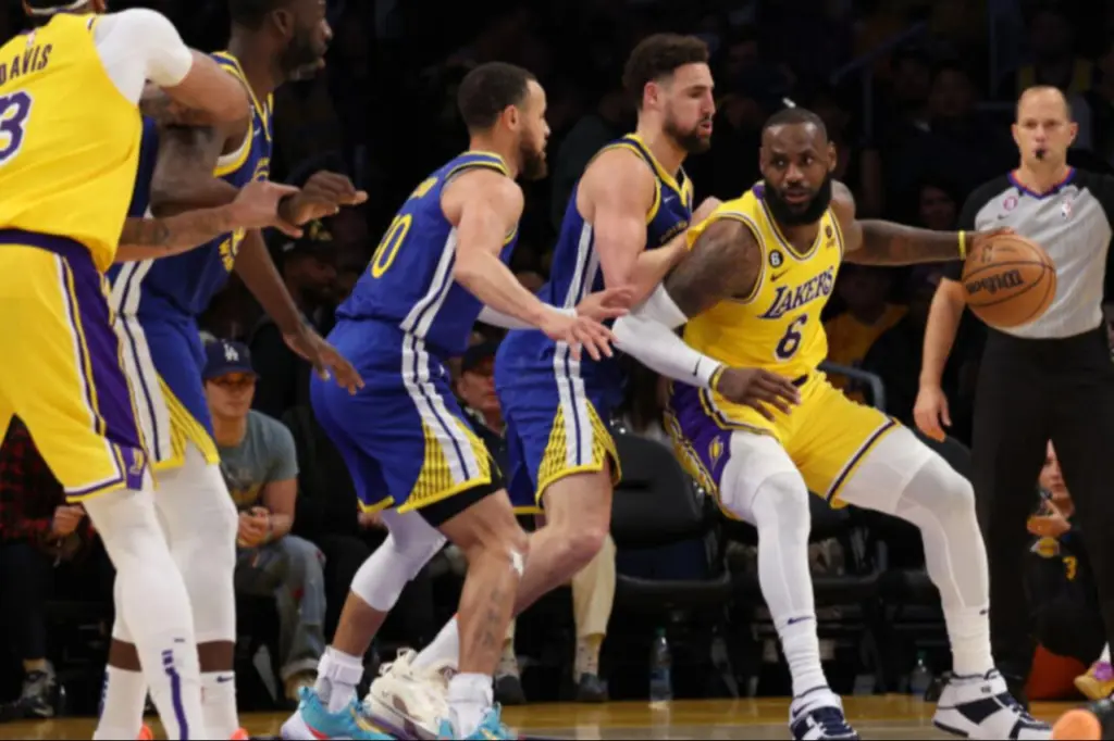 NBA could be coming to Istanbul, says Türkiye’s basketball chief LeBron James #6 of the Los Angeles Lakers dribbles against Klay Thompson #11 and Stephen Curry #30 of the Golden State Warriors during the third quarter in game six of the Western Conference Semifinal Playoffs at Crypto.com Arena in Los Angeles, California, US, May 12, 2023. (AFP Photo)