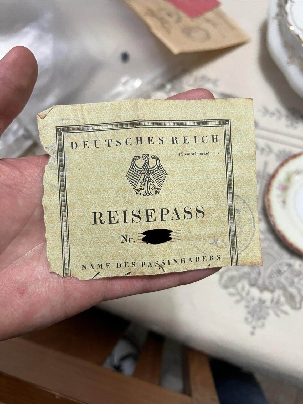 In which years was this kind of passport issued?