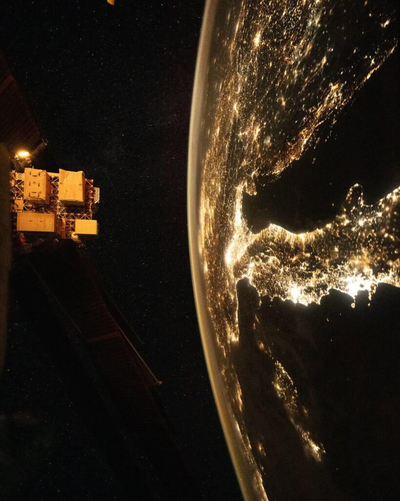 Italy shines from the ISS