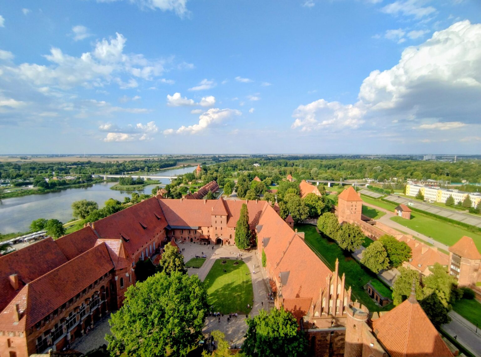 Malbork And their trick to avoid the crowds at the tower