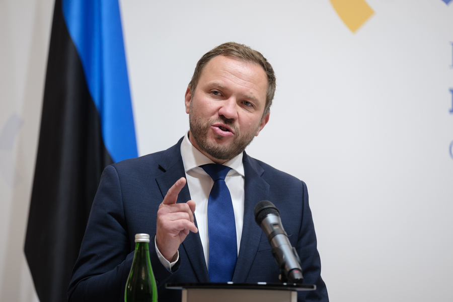 Estonia Vows to Strike Deep Into Russia if Invaded Estonia Vows to Strike Deep Into Russia if Invaded